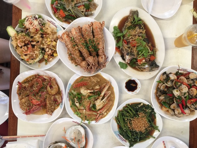 “星空官网”数字领航 智绘未来丨2019新华三数字大脑计划中国行走进拉萨(图2) 星空官网