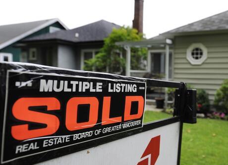 “星空官网”四川遭砖头打伤教师离世 15岁故意伤害致死怎么判?(图1) 星空官网